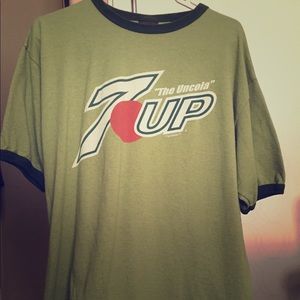 7-up  t shirt